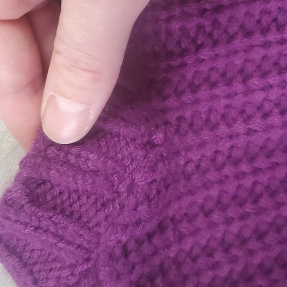 Purple drop shoulder knit sweater size XL - Picture 4 of 10
